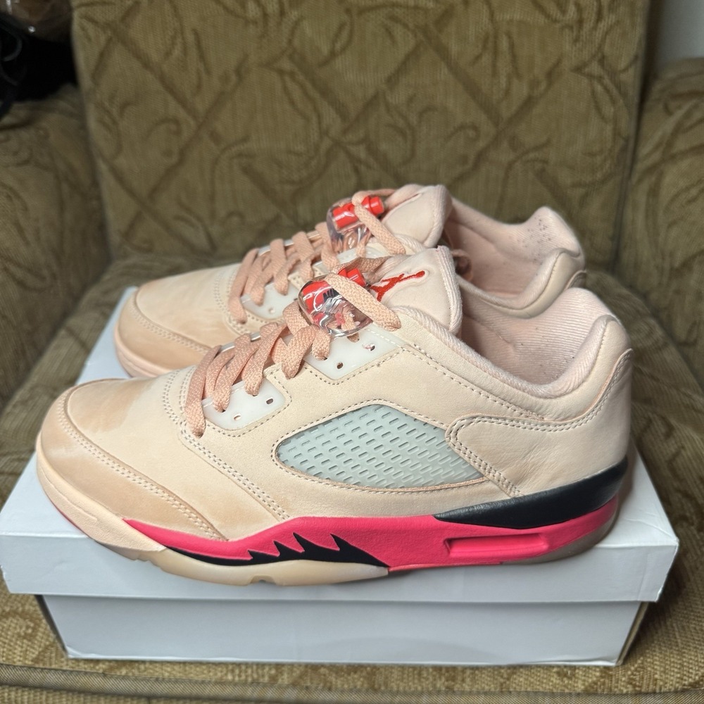 Nike Air Jordan 5 Retro Low Arctic Pink Women DA8016-806 Women's‎ Size 8.5